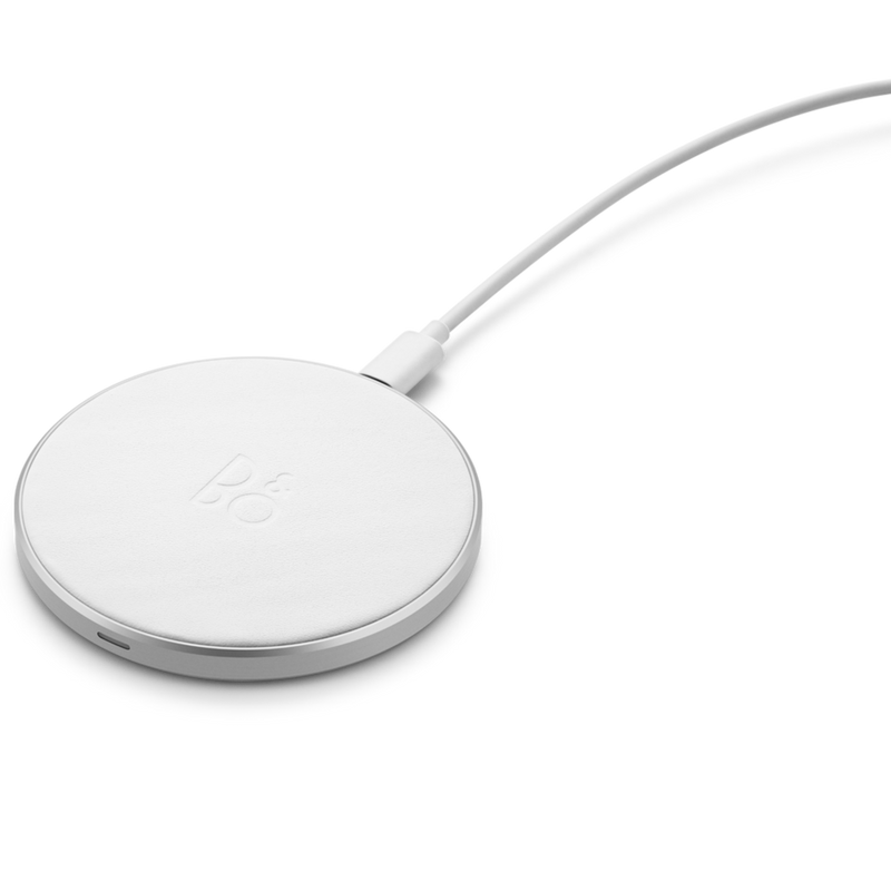Bang & Olufsen BeoPlay Qi Kablosuz Şarj Pedi Beyaz Renk